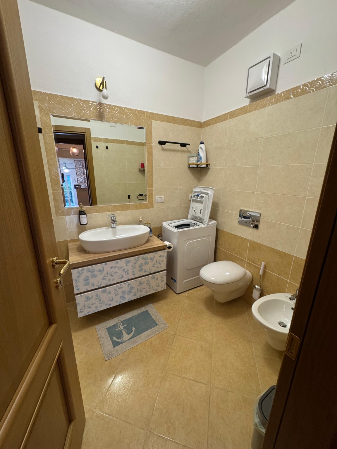 Bagno completo con doccia a La Collina sul Mare